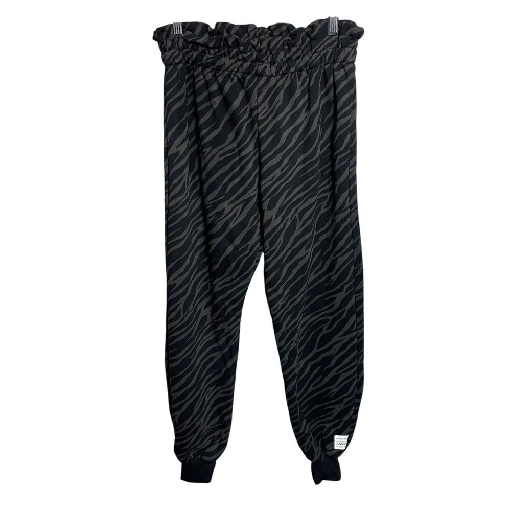 Zara jogger sweatpants black gray zebra print ruffle waistband